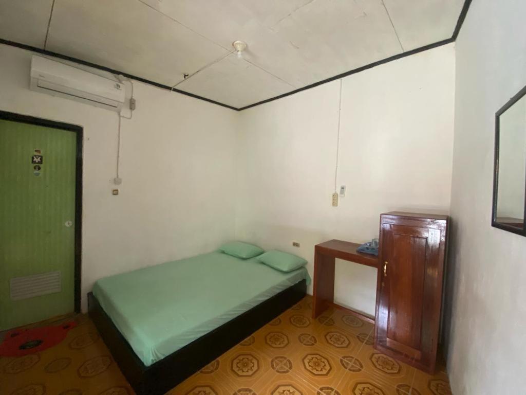 Krui Saejadi Surf And Stay Habitación foto